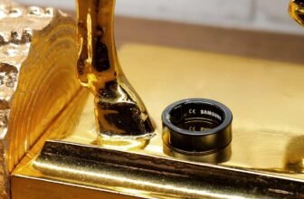 YouTuber experiences battery swelling prompted Galaxy Ring to get caught on his finger