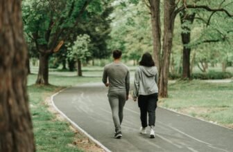 This Is How Lengthy Your Walks Ought to Be to Maintain You Healthiest, Research Finds