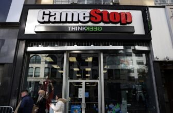 GameStop reportedly shuts down greater than 400 US shops