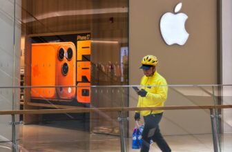 Apple’s foldable iPhone is reportedly prone to delay