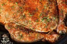 Gradual Cooker Entire Hen & Gravy